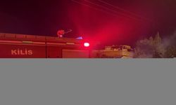 Kilis'te yanan otomobildeki 3 kişi yaralandı