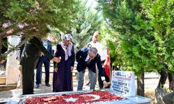 Malatya'da 15 Temmuz şehitleri mezarları başında anıldı