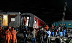 Hindistan'da tren kazası: 12 ölü, 19 yaralı