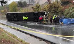 İstanbul'da yolcu otobüsü devrildi: 2 ölü 15 yaralı