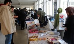 Dicle Üniversitesinde Gazze yararına kurulan kermes bugün de devam ediyor