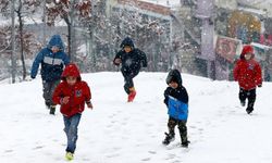 Isparta'da eğitime kar engeli