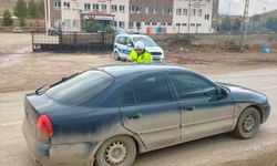 Malatya'da okul ve yurt önlerinde denetimler sürüyor