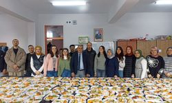 Muradiye'de öğrencilere meyve şenliği