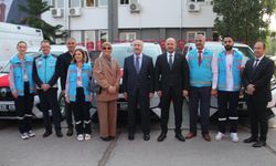 Adana'da Sağlık Bakanlığı tarafından tahsis edilen ambulans ve sağlık araçları törenle teslim edildi