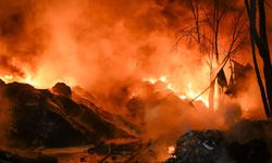 Avcılar'da geri dönüşüm tesisinde yangın: 6 saatte söndürüldü