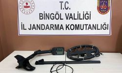 Bingöl'de kaçak define arayan şahıs jandarma tarafından yakalandı