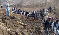 Afganistan heyelan: 20 ev yıkıldı