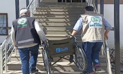 Bingöl Umut Kervanı Derneği’nden engelli bireylere tekerlekli sandalye desteği