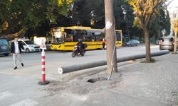 Bursa’da elektrik direği sökümünde güvenlik ihmali tepki çekti