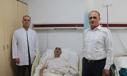 Diyarbakır'da bir ilk: Konuşarak beyin ameliyatı oldu
