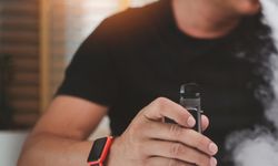 Elektronik sigara, gençlerin hayatını tehdit ediyor!