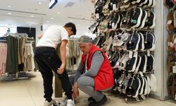 Gaziantep Vakıflar Bölge Müdürlüğü yetim ve muhtaç çocuklara bayramlık giydirdi