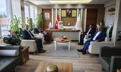 HÜDA PAR Antalya İl Başkanlığından, Milli Eğitim Müdürü Eriş’e ziyaret