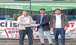 HÜDA PAR Bingöl Gençlik Kolları'ndan boykot yapan esnaflara plaket 