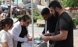 Hür Gençlik Adana’dan Gazze için stant çalışması