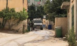 İşgalciler Batı Şeria'da bir evi kuşatarak 4 Filistinliyi şehit etti