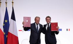 Macron ve Tusk, yeni bir savunma anlaşması imzaladı.