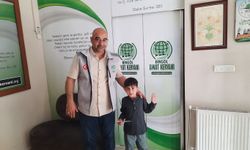 Minikler paralarını Gazze için bağışladı