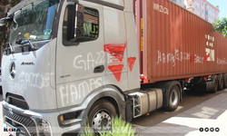 Sakarya'da ZIM protestosu: Tırın üzerine "kahrolsun israil" yazıldı