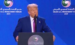 Trump, ABD’nin Suriye’ye yönelik tüm yaptırımları kaldıracağını söyledi