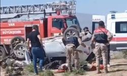 Van'da iki araç kafa kafaya çarpıştı: 4 ölü 2 yaralı