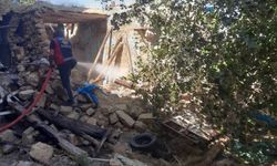 Adıyaman'da metruk ev yangını