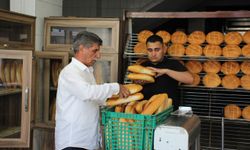 Ağrı'da fırıncılar zam talepleri kabul edilmeyince marketlere ekmek satışını durdurdu