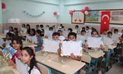 Batman'da karne heyecanı: 172 bin öğrenci yaz tatiline girdi