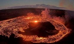 Hawaii'de Kilauea Yanardağı lav püskürttü