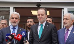 HÜDA PAR Genel Başkanı Yapıcıoğlu'ndan Yeniden Refah Partisi'ne ziyaret