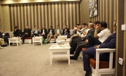 HÜDA PAR Milletvekili Dinç, STK temsilcileri ve akademisyenlerle bir araya geldi