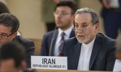 İran-Avrupa Zirvesi Cenevre'de başladı