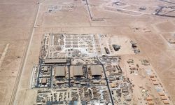 İran, Katar’daki ABD üssü El-Udeyd’i füzelerle hedef aldı