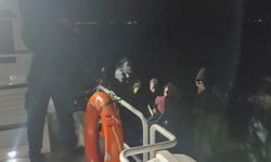 İzmir açıklarında 18 düzensiz göçmen yakalandı
