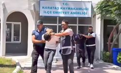 Karataş Kaymakamlığı binasına taşlı saldırı: 1 kişi tutuklandı