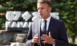 Macron: İran'da rejimi zorla değiştirmek stratejik bir hata