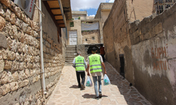 Mardin Umut Kervanı’ndan bayram öncesi yüzlerce aileye şeker yardımı