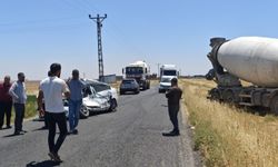 Mardin’de beton mikseri ile otomobil çarpıştı: 2 ölü