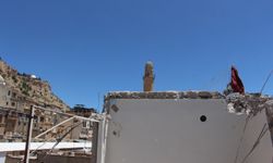 Mardin’de tarihi silueti bozan yapıların yıkımı devam ediyor