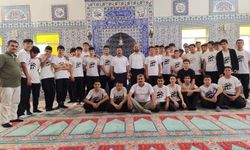 Mersin'de yüzlerce gençler  camilerde buluştu
