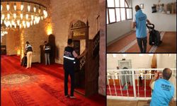 Siirt’te camiler Kurban Bayramı’na temizlikle hazırlanıyor