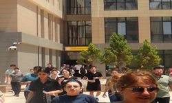  TYT’ye giren gençler sınav heyecanını paylaştı