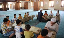 Yaz Kur'an kursları tüm heyecanıyla başladı