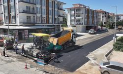 Yeşilyurt'ta yollar yenileniyor