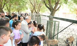 Büyükşehir Belediye Başkanı Er, Kur'an kursu öğrencileri ile bir araya geldi