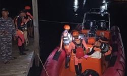 Endonezya'daki feribot kazasında can kaybı 12'ye yükseldi