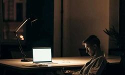 Her işkolik zamanla tükenmişlik yaşayabilir