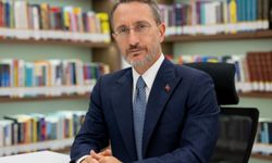 İletişim Başkanı Altun: Suriye halkı yeniden küllerinden doğmuştur