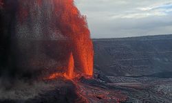 Klyuchevskoy Yanardağı lav püskürttü